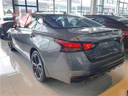 نيسان ألتيما